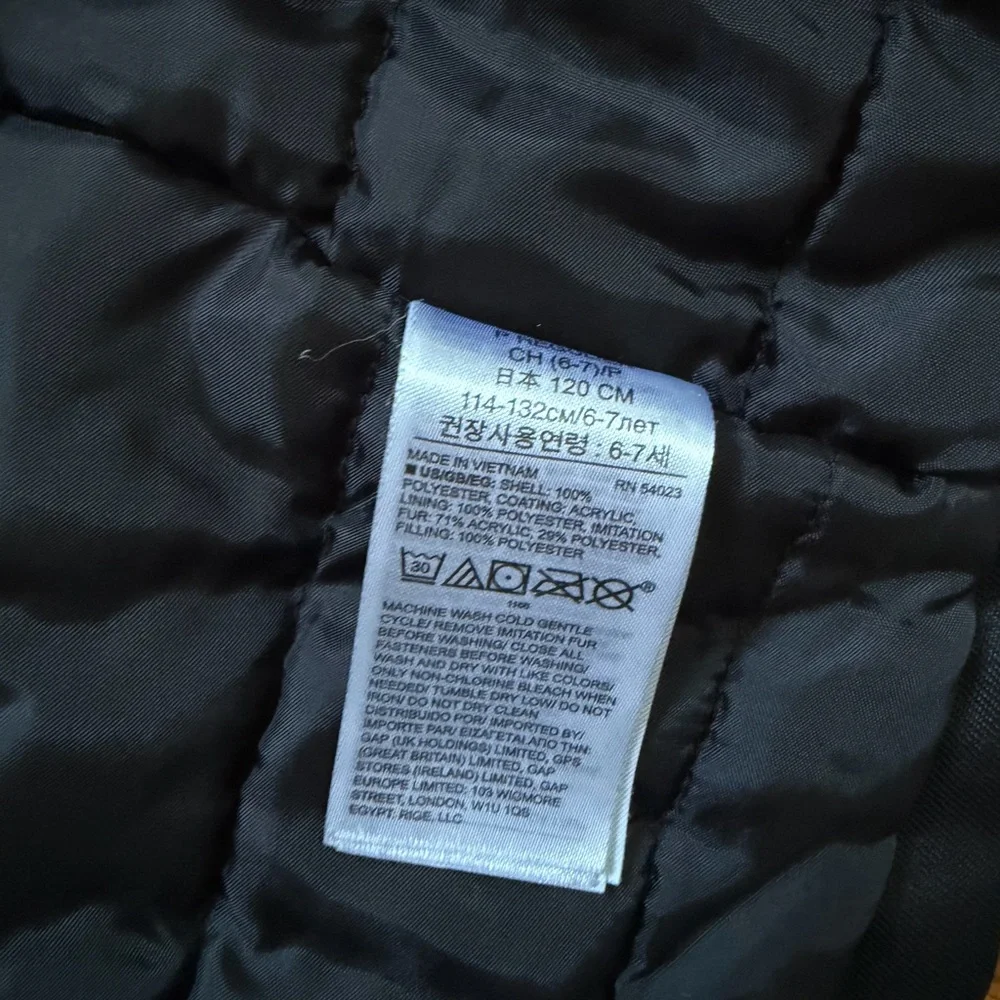 GAP Kids Black Hooded Puffer Jacket small s barn coat